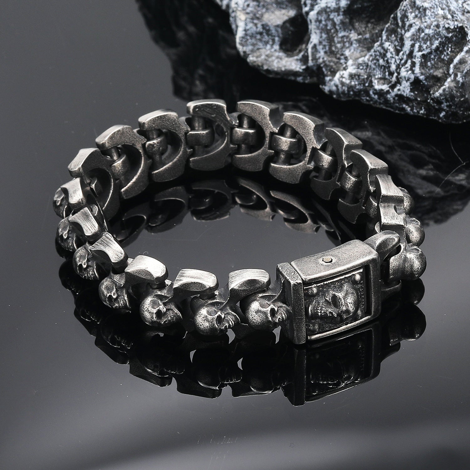 Odin's Hall Of The Slain - Titanium Steel Skull Bracelet