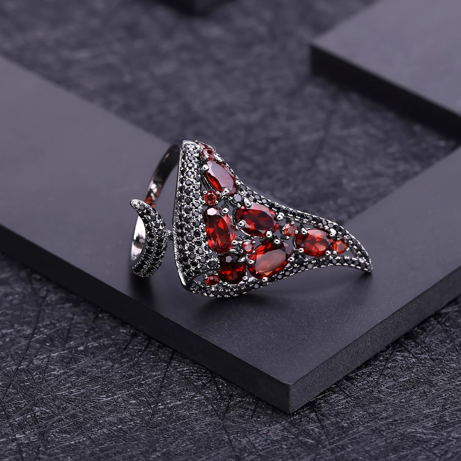 Beauty of Youth - Garnet Laid Ring and Earrings