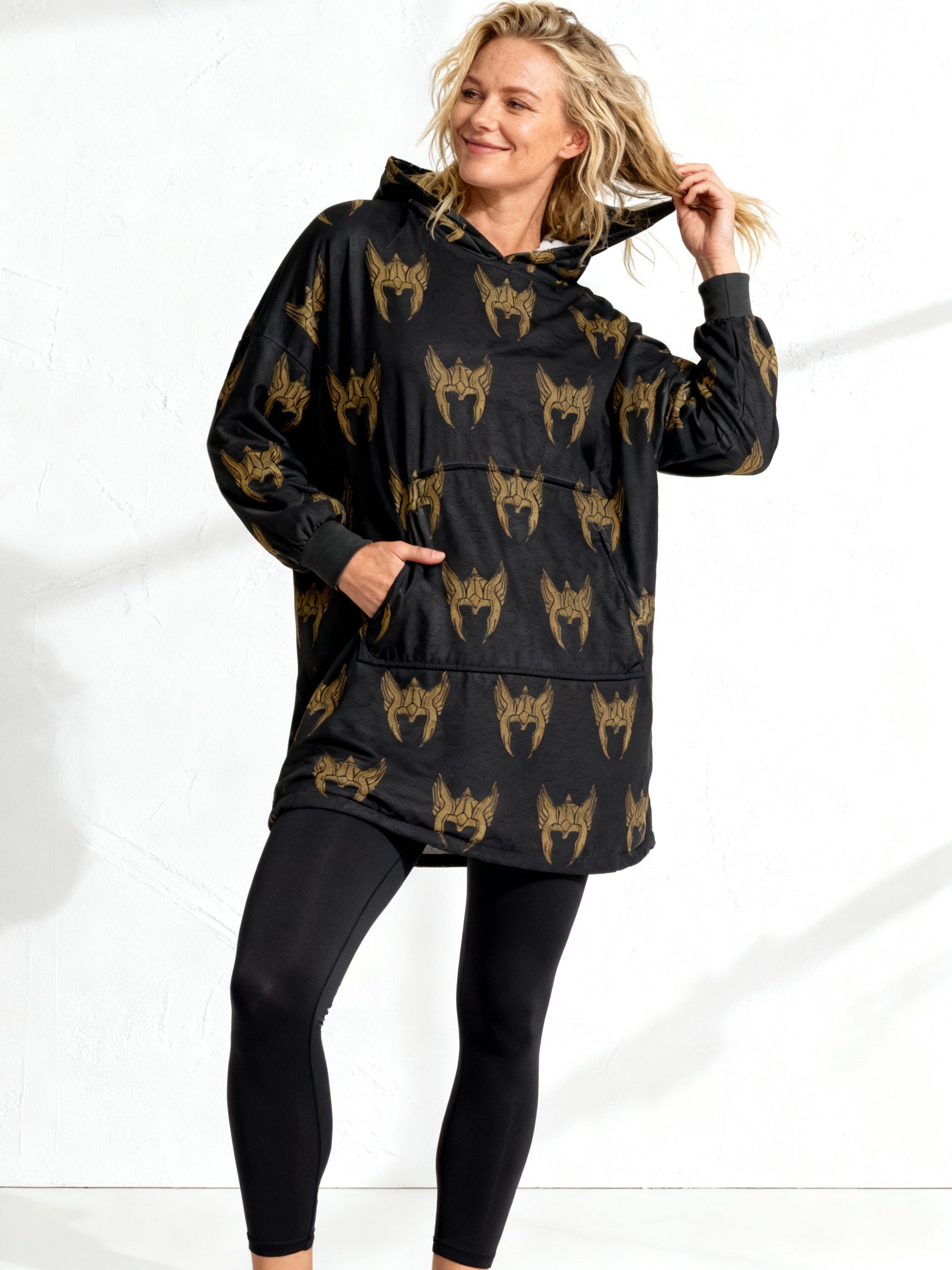 Valkyrie - Oversized Hooded Blanket